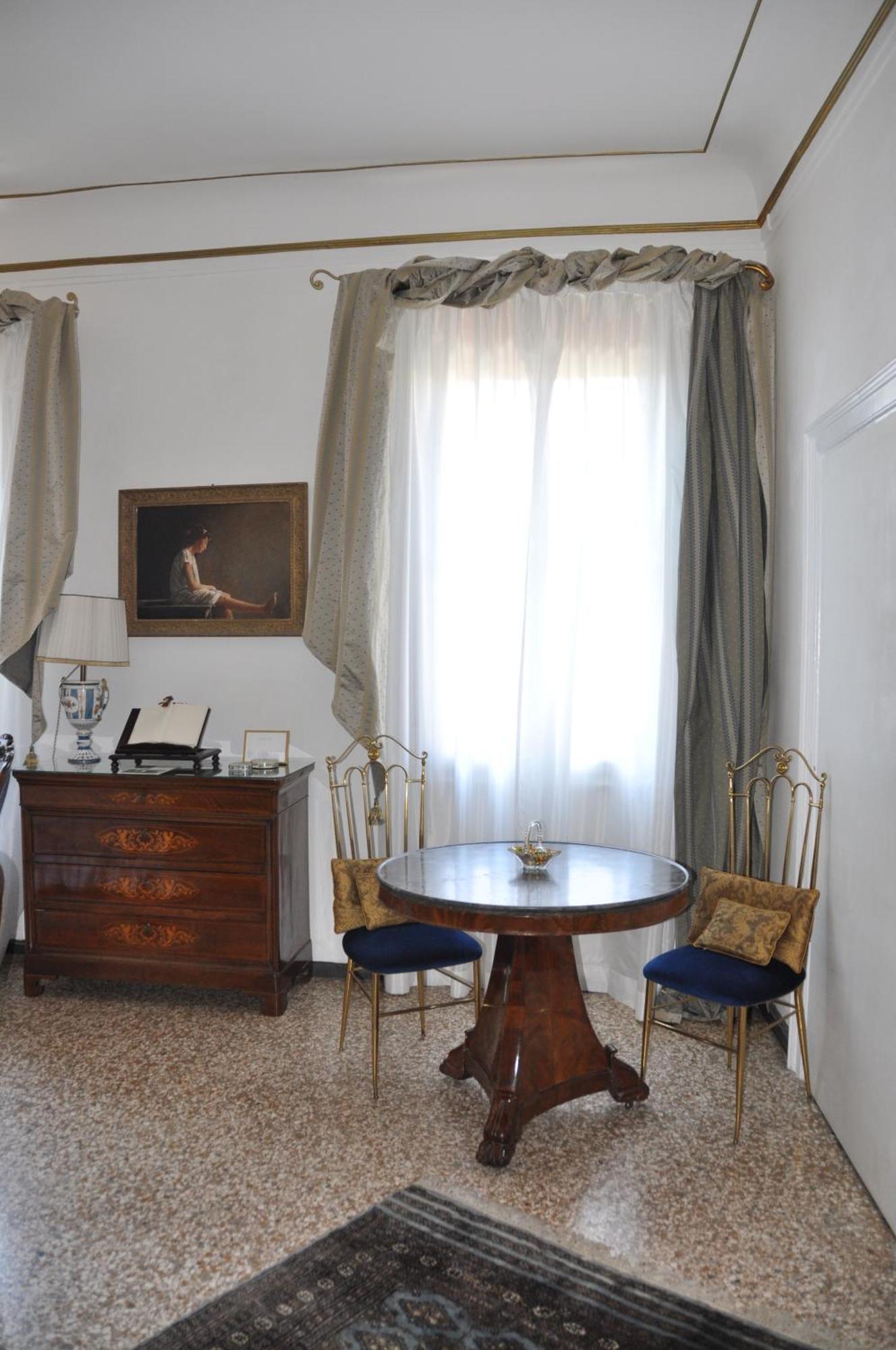 La D'ella * Venecia